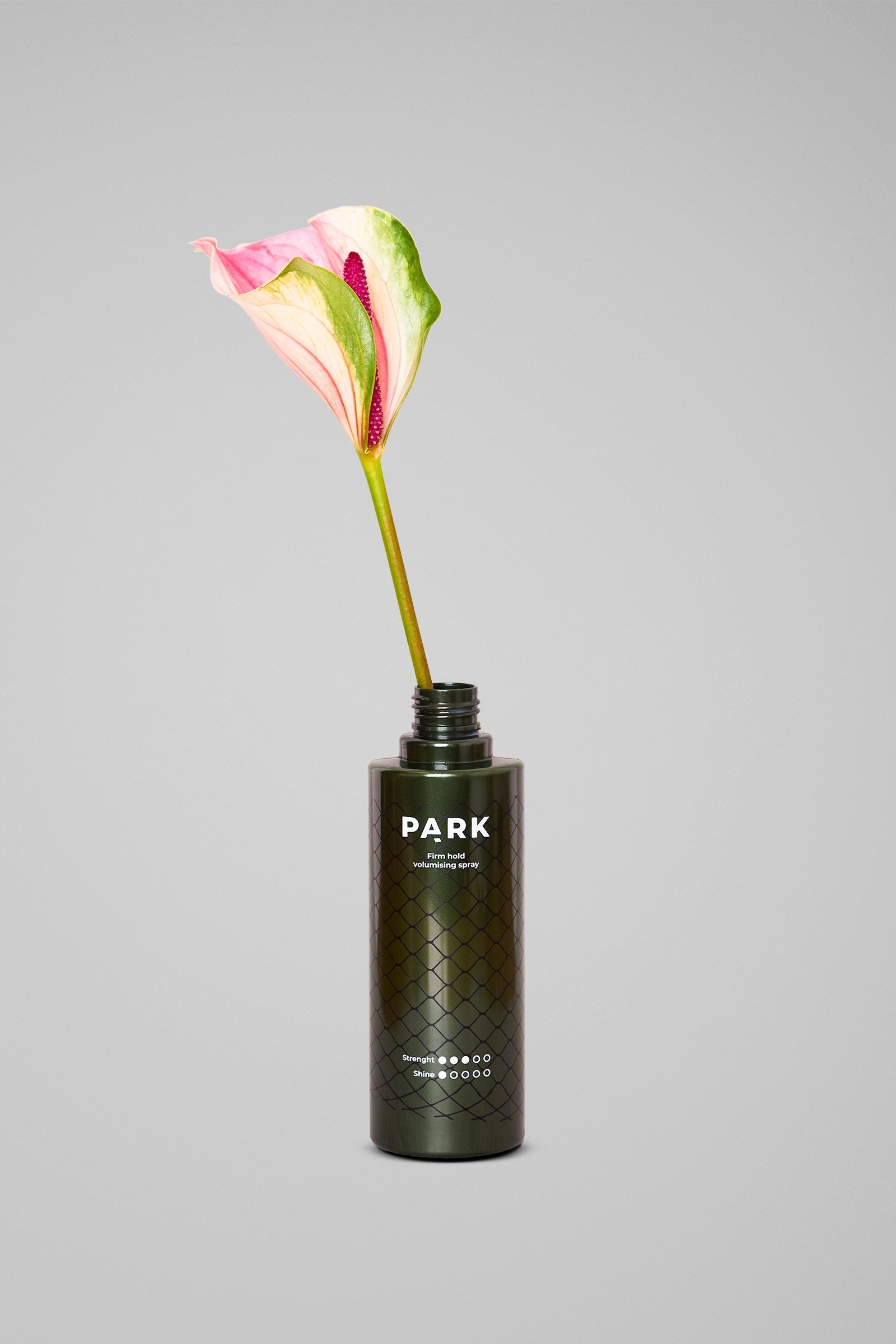 Firm Hold Volumizing Spray – kraftig volumspray med sterkt hold