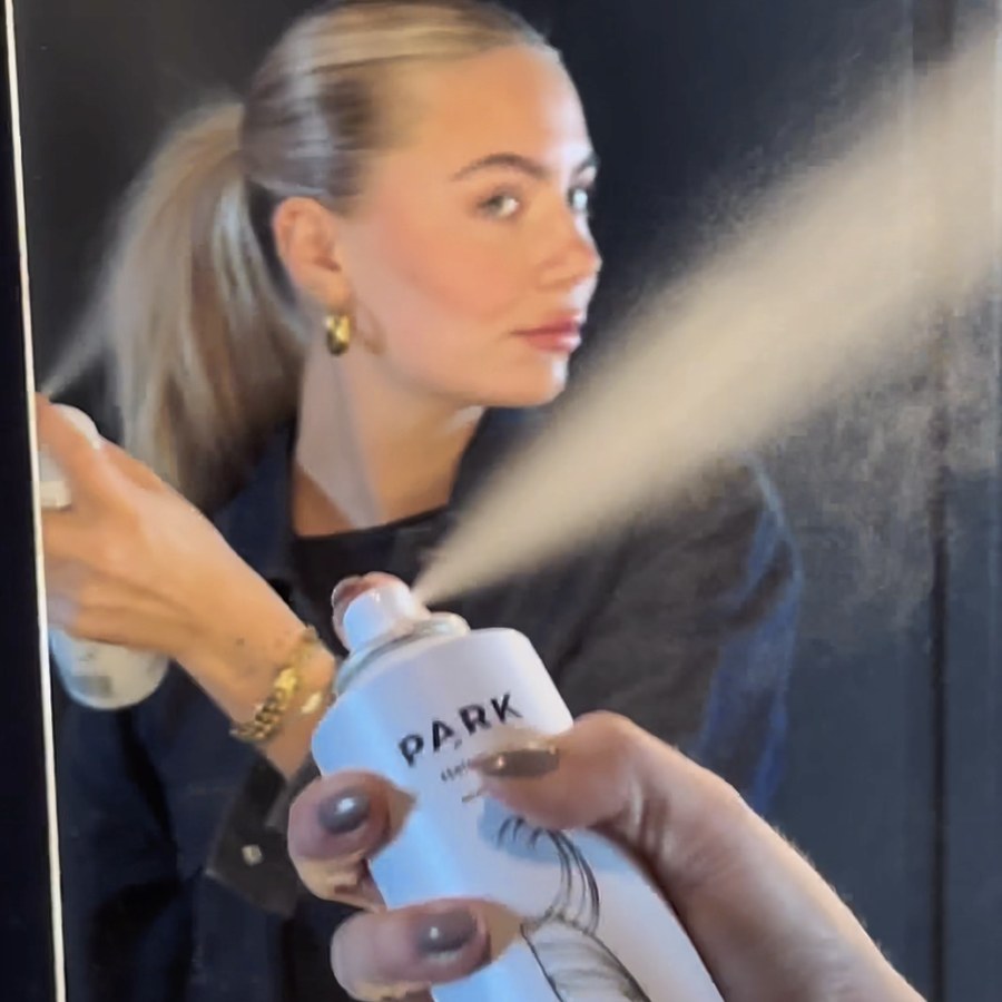 Spray for fleksibelt hold
